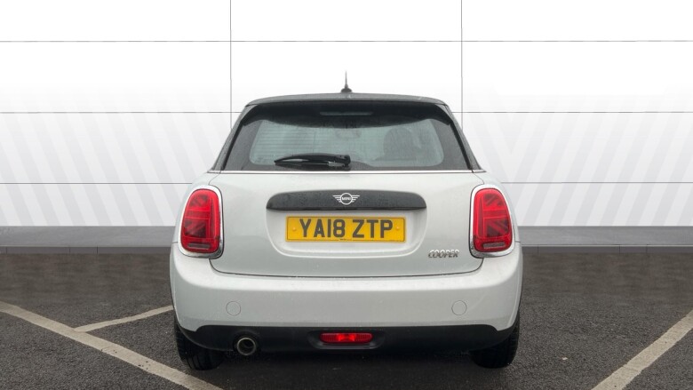 MINI Hatchback 1.5 Cooper II 5dr Petrol Hatchback